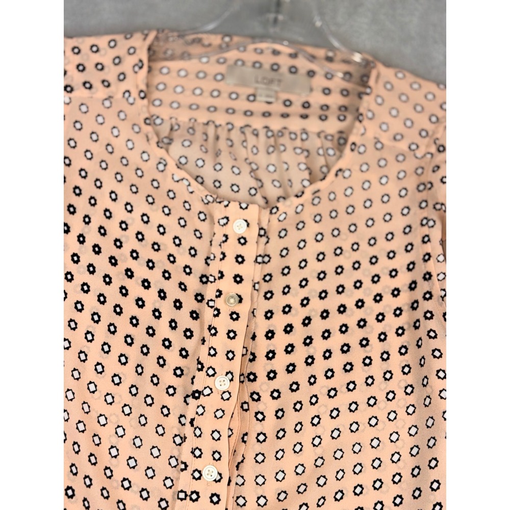 LOFT Women's Peach Geometric Print Button Front Blouse Shirt‎ Size Small